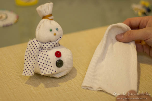 Muñeco navideño con medias 15