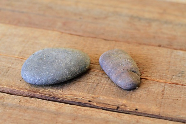 Idea para grabar piedras de río 1