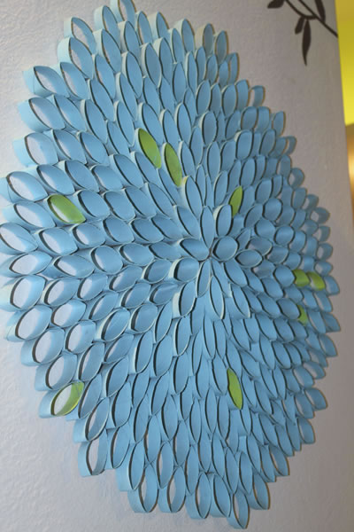 Diseño con rollos de papel higiénico