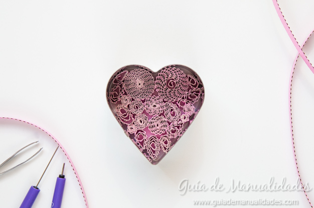 Corazones quilling cartón 11