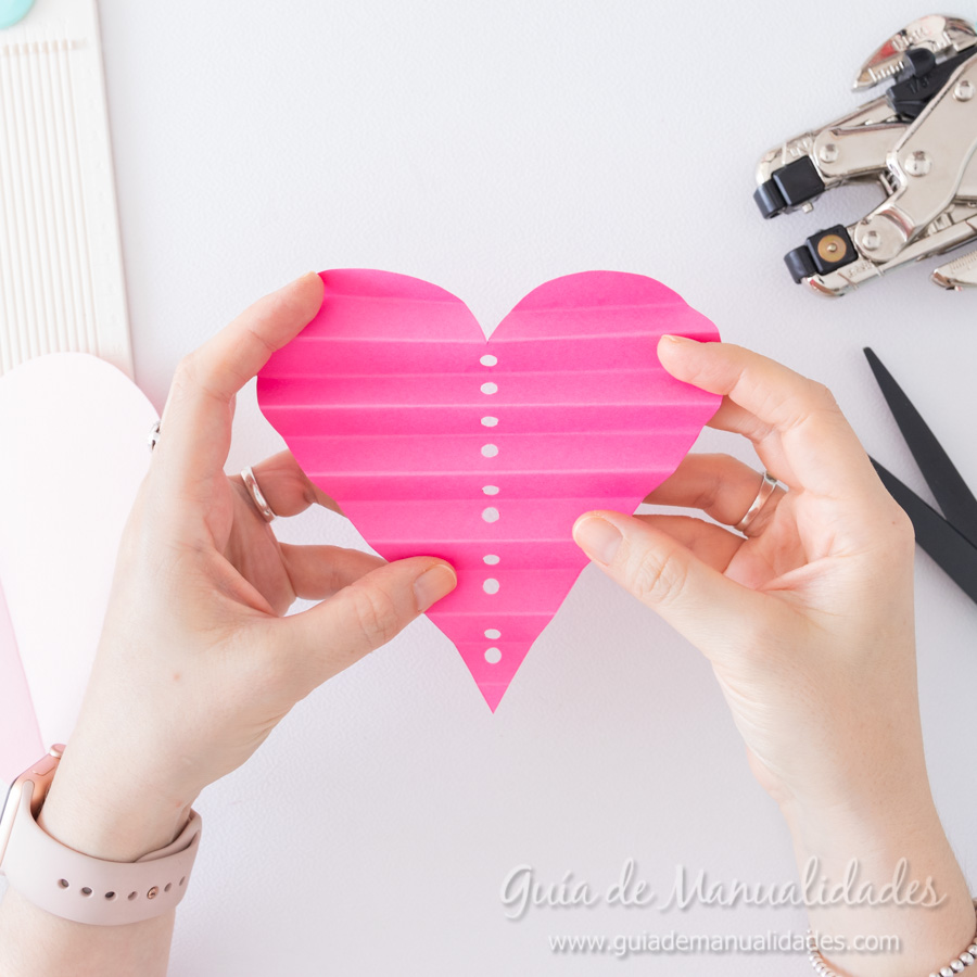 Corazones de papel decorativos 6