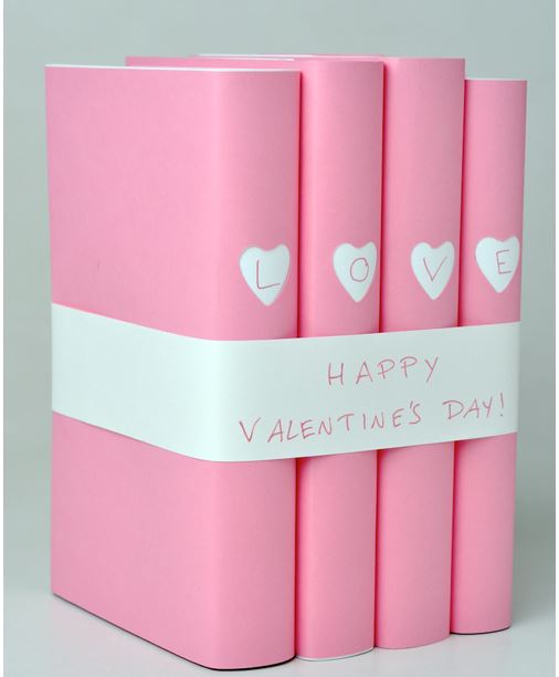 Libros decorados por San Valentín – Guía De Manualidades
